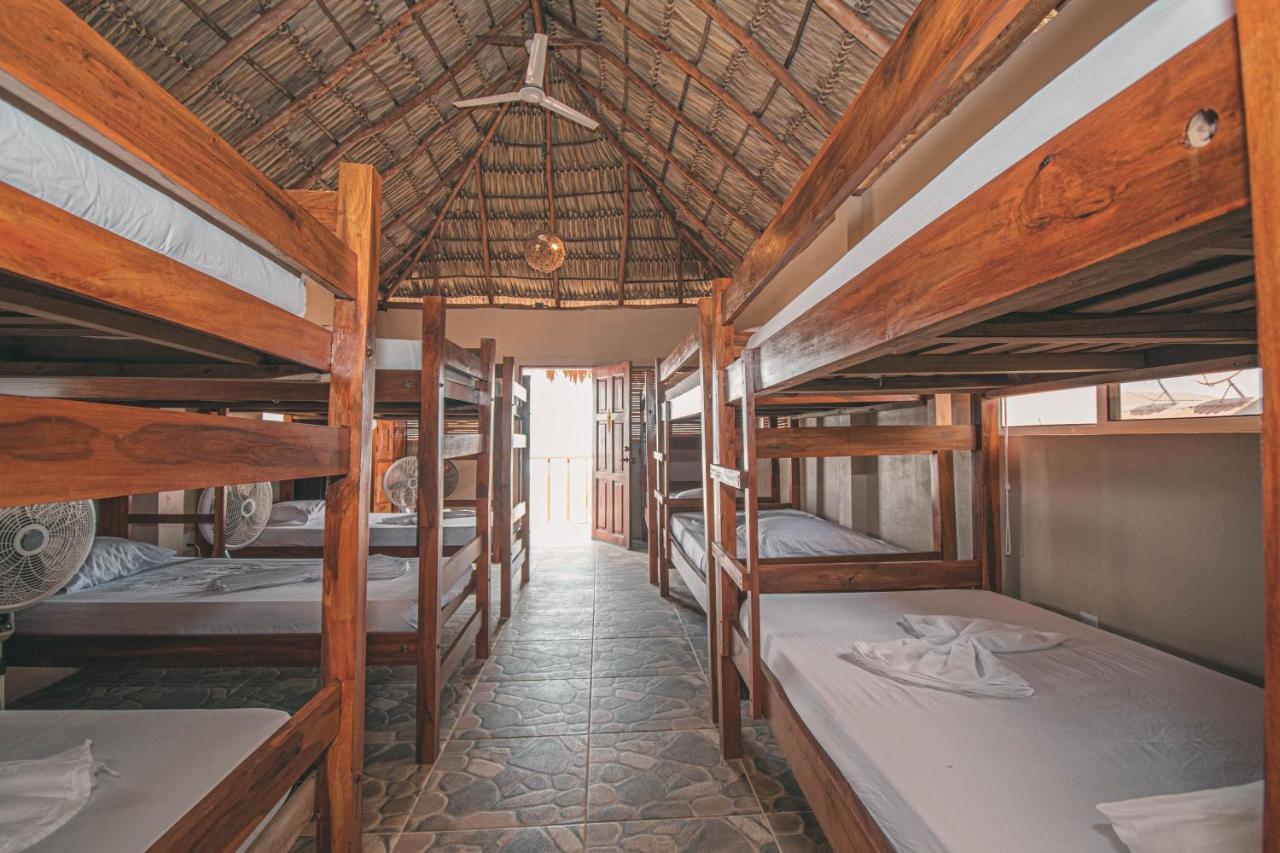 The Barrel Hostel Popoyo Ngoại thất bức ảnh